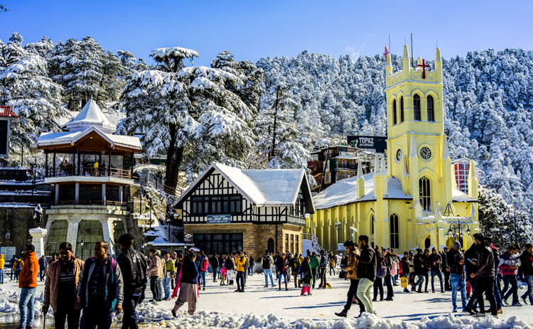 Kufri place in Himachal Pradesh for adventure activities and snow fun experiences.