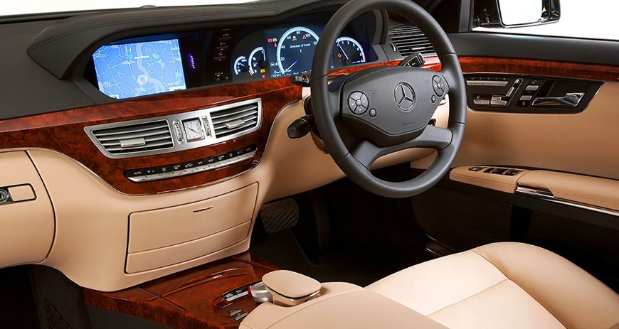 mercedes benz car rental