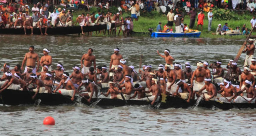 Snake Boat Race In Kerala