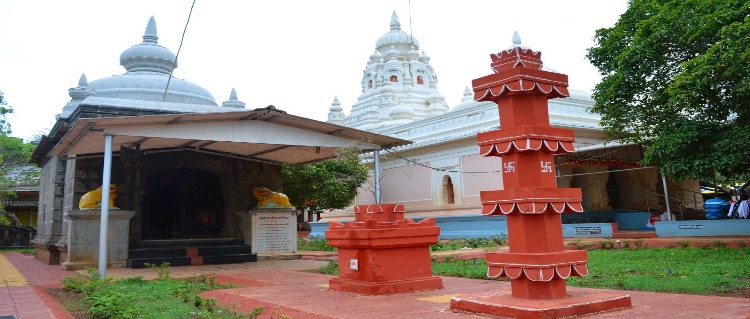 Kadyavarvha Ganpati Temple